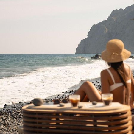 Radisson Blu Zaffron Resort, Santorini Kamári Esterno foto