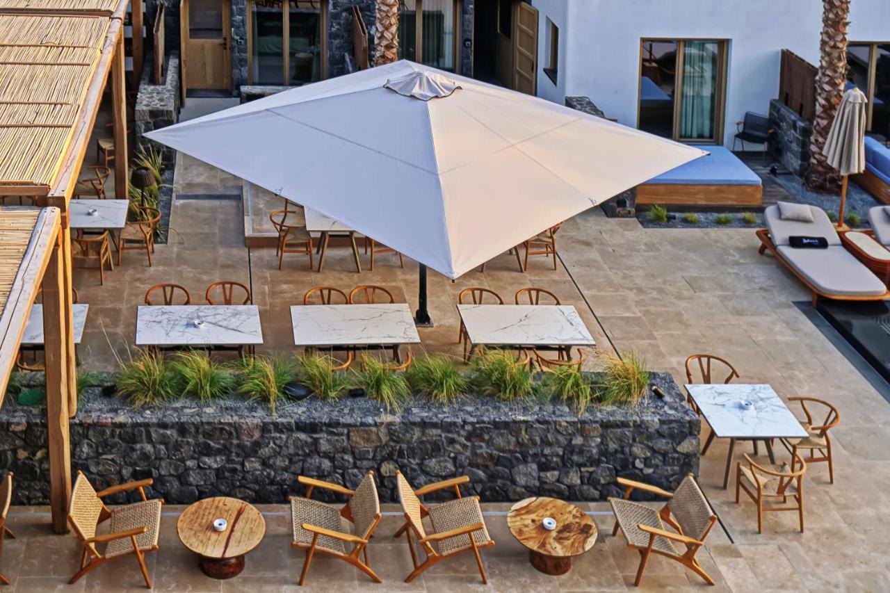 Radisson Blu Zaffron Resort, Santorini Kamári Esterno foto