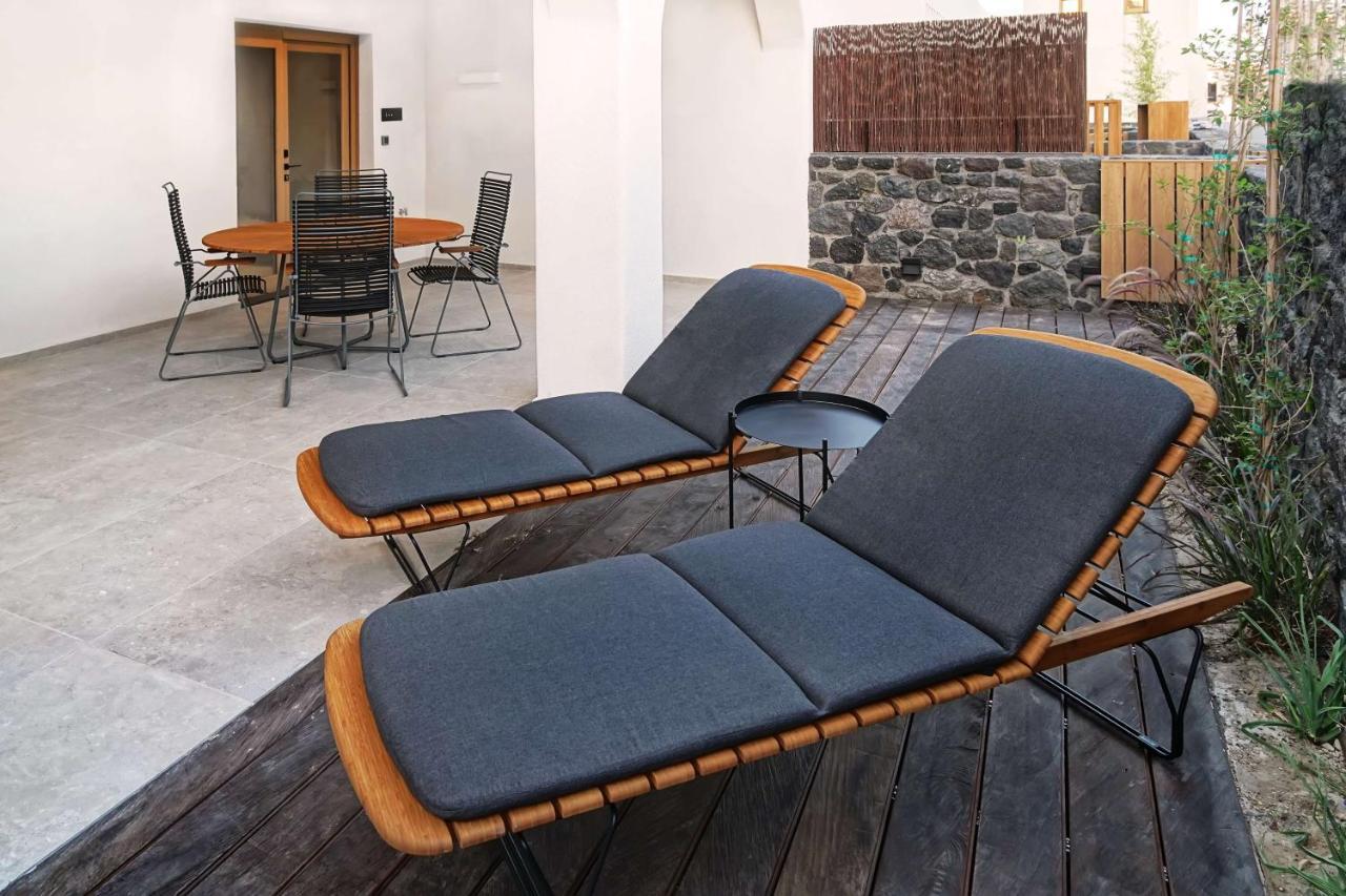 Radisson Blu Zaffron Resort, Santorini Kamári Esterno foto