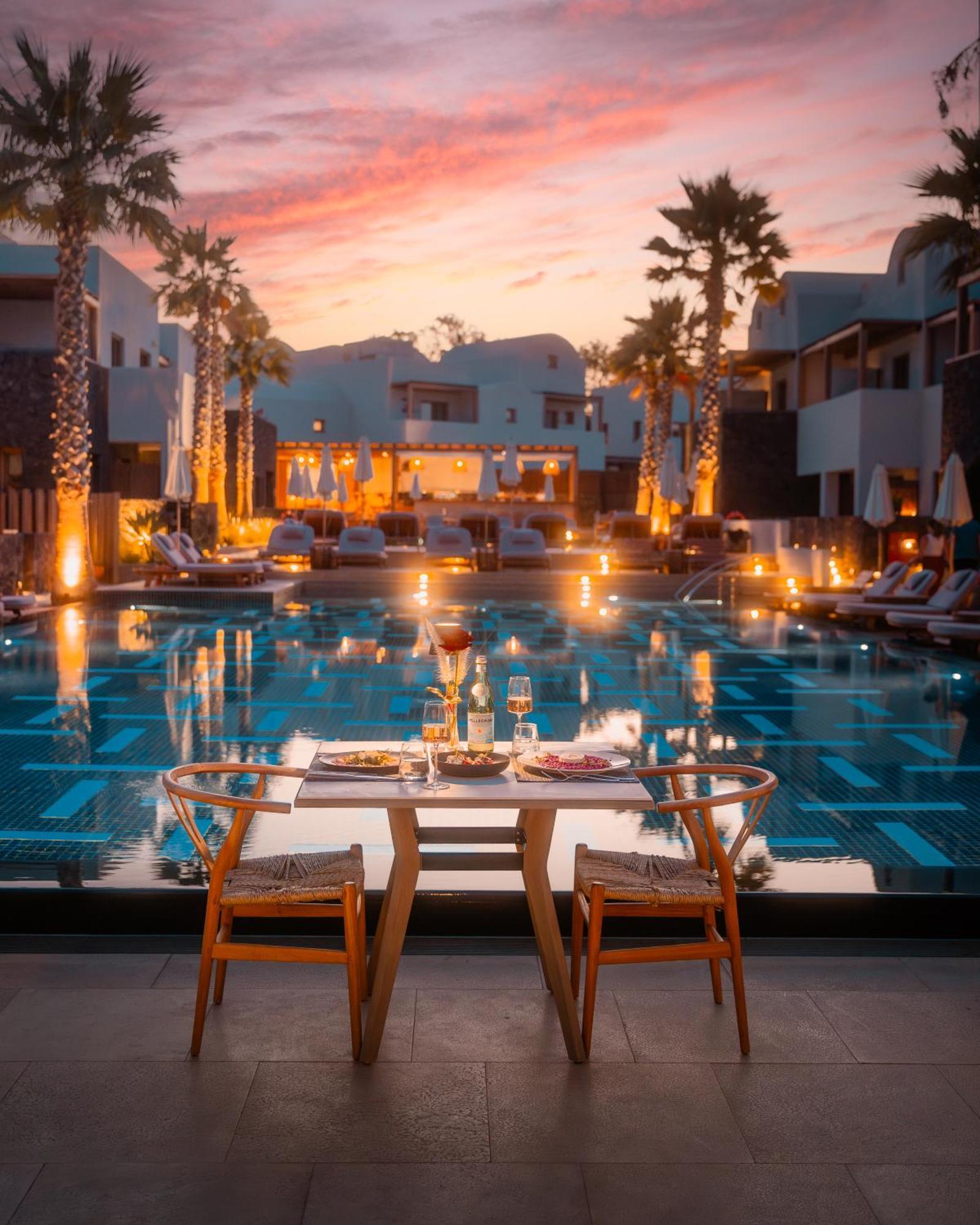Radisson Blu Zaffron Resort, Santorini Kamári Esterno foto