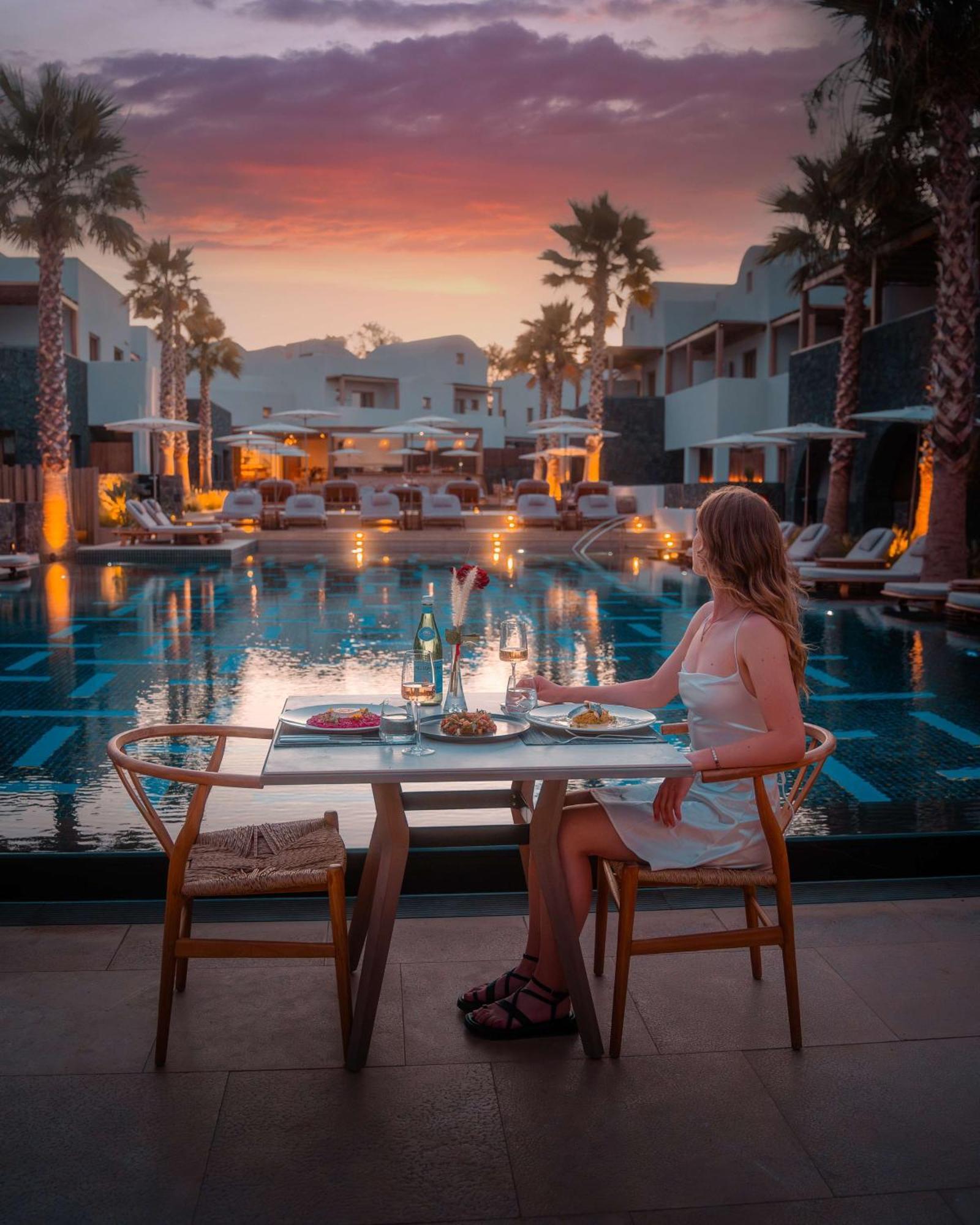 Radisson Blu Zaffron Resort, Santorini Kamári Esterno foto
