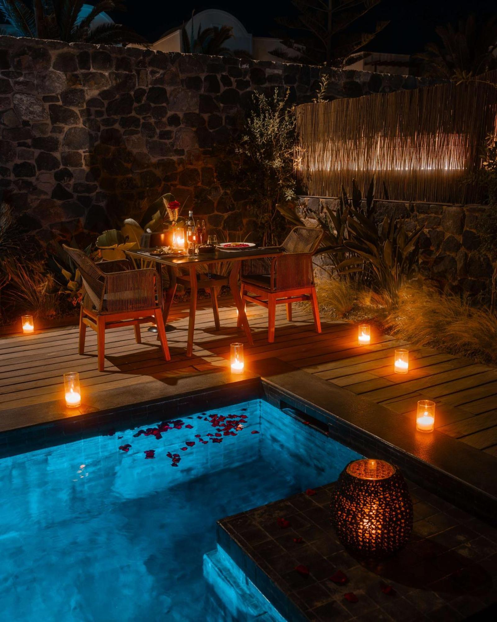 Radisson Blu Zaffron Resort, Santorini Kamári Esterno foto